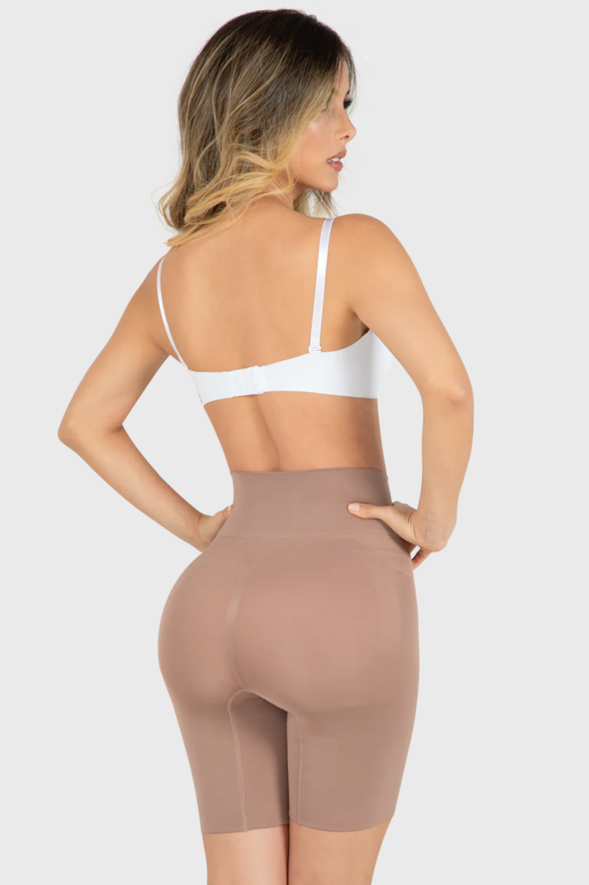 Jackie London 440 - High Waist Seamless Push Up Shorts